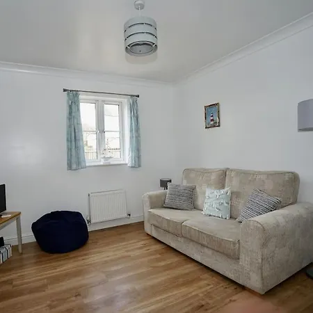 The Coach House Near Swanpool, Falmouth, Cornwall. Holiday home *